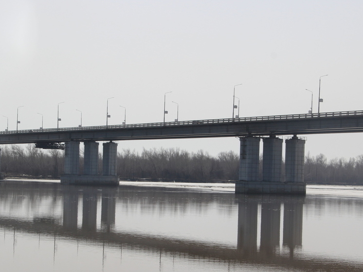 ДТП на Новом мосту через Обь в Барнауле собрало пробку