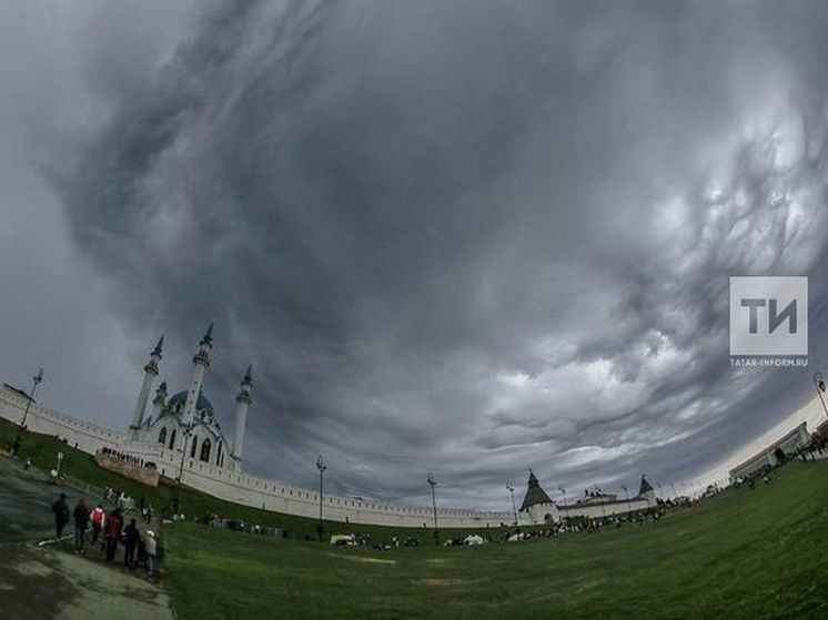 Ветреную и теплую погоду с небольшим дождем прогнозируют в Татарстане 24 апреля