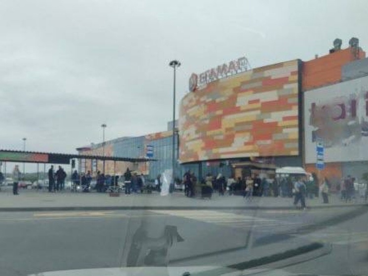 В Ростове-на-Дону была проведена эвакуация в ТЦ «МЕГАМАГ»