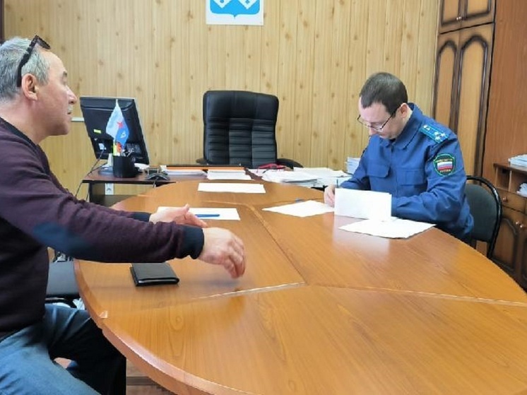 И.о. прокурора НАО провел личный прием в поселке Красное