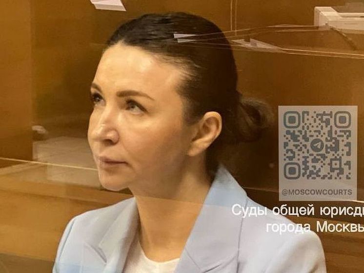Московский городской суд продлил арест блогеру Елене Блиновской