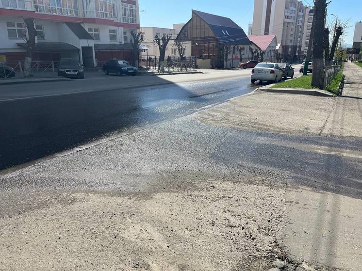 Пензенцы жалуются на жуткий запах канализации на улице Чкалова