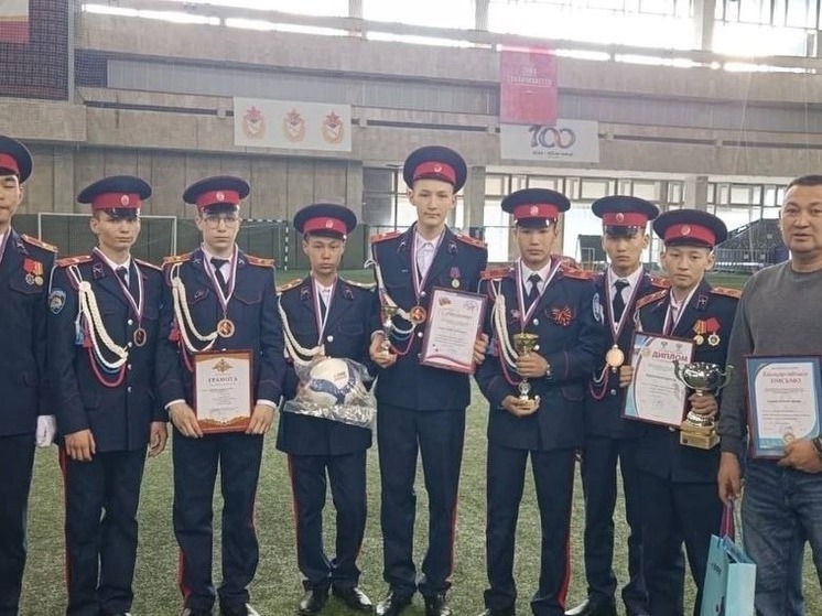 Кадеты Калмыкии стали бронзовыми призерами всероссийского турнира по волейболу