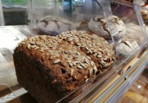 Петербург попал в список городов, где цены на хлеб выросли на треть с начала года. Об этом сообщает «Коммерсант».