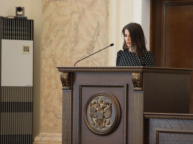 Галина Головченко представила депутатам ЗСК Кубани свой проект «Тимуровцы»
