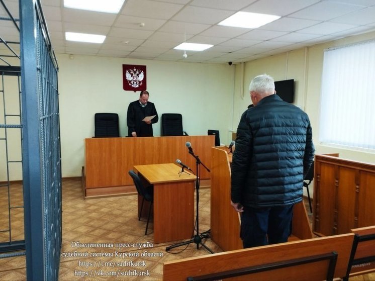 В Курской области пьяный тракторист без прав попался полиции