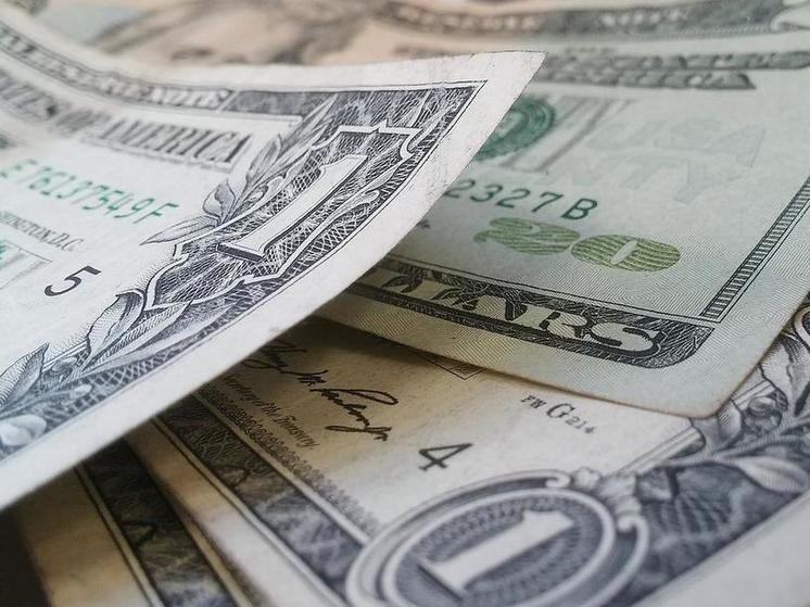 Bloomberg сообщил о риске дедолларизации из-за конфискации активов России США