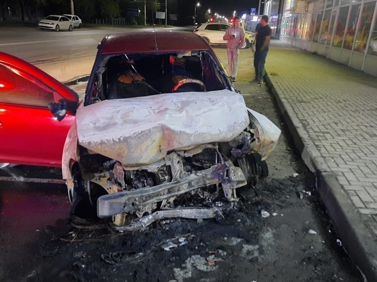 В Ростовской области водитель авто погиб в жестком ДТП
