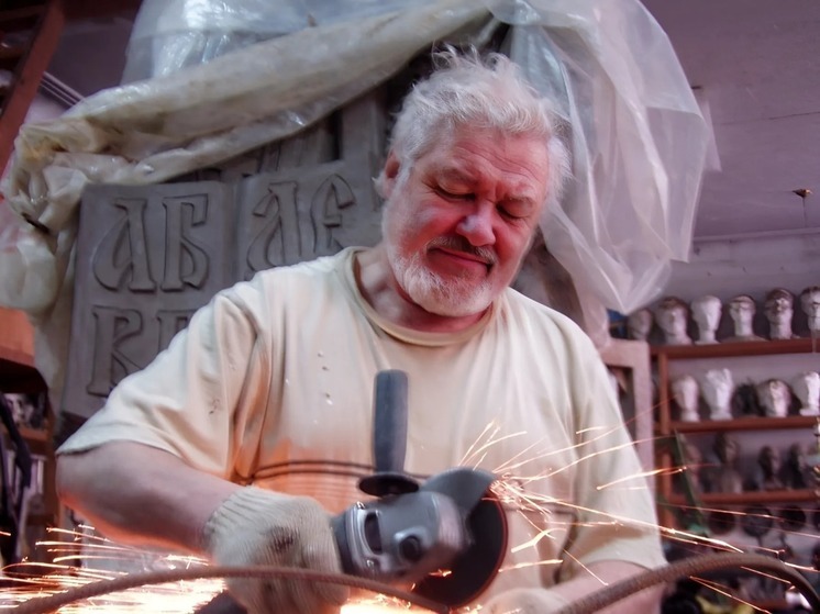 Скульптор Эдуард Барсегов стал новым «Почетным гражданином города Владивостока»