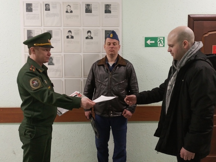 Более 10 мигрантов, скрывавшихся от воинского учета, выявили в Псковской области