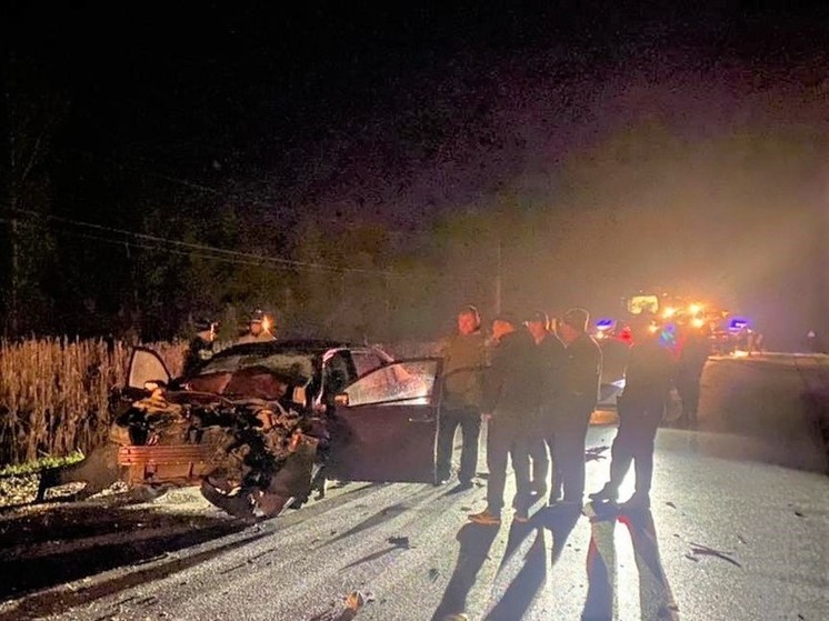 В Липецкой области погиб водитель иномарки, столкнувшейся с трактором