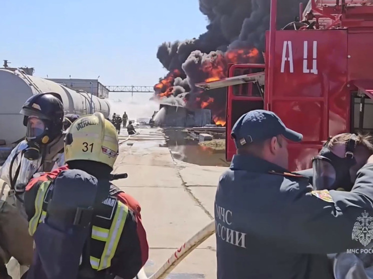 Транспортная прокуратура проведёт проверку из-за загоревшихся нефтепродуктов в Омске