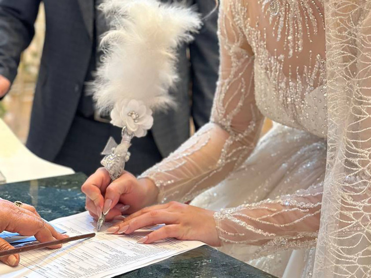 Молодожены Кыргызстана выбирают особенные дни для бракосочетания