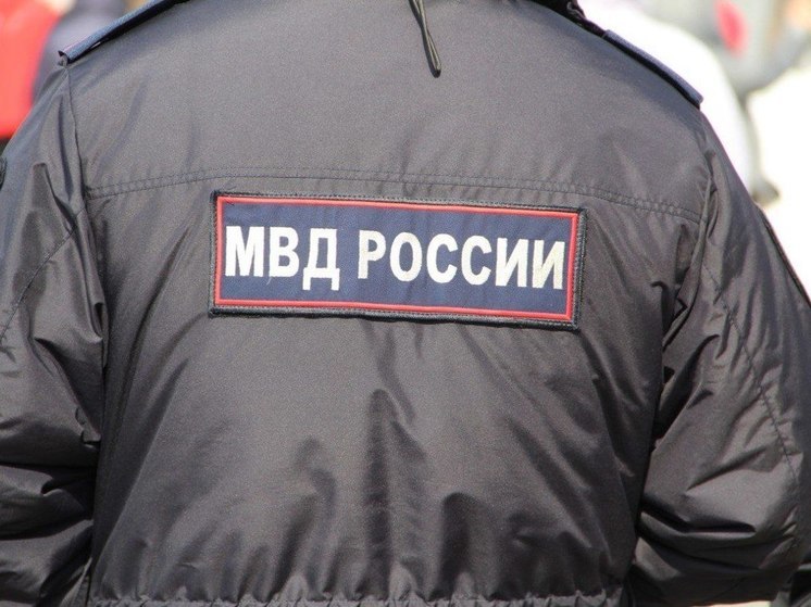 Водитель такси в Комсомольске-на-Амуре присвоил телефон пассажира