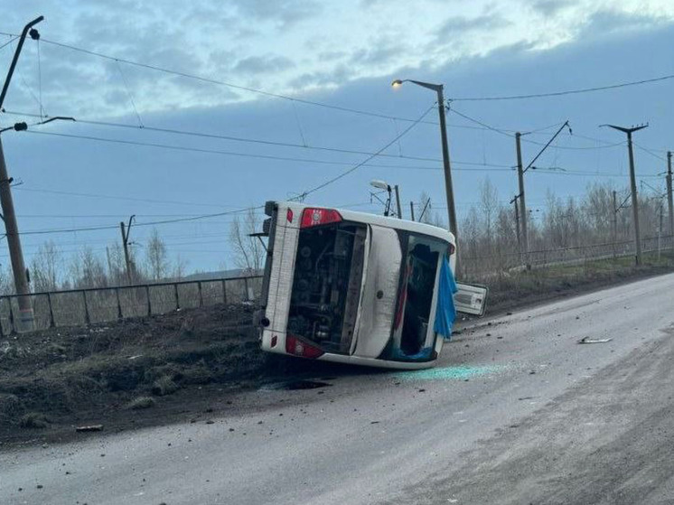 Десять человек пострадали в результате ДТП с автобусом в Новокузнецке