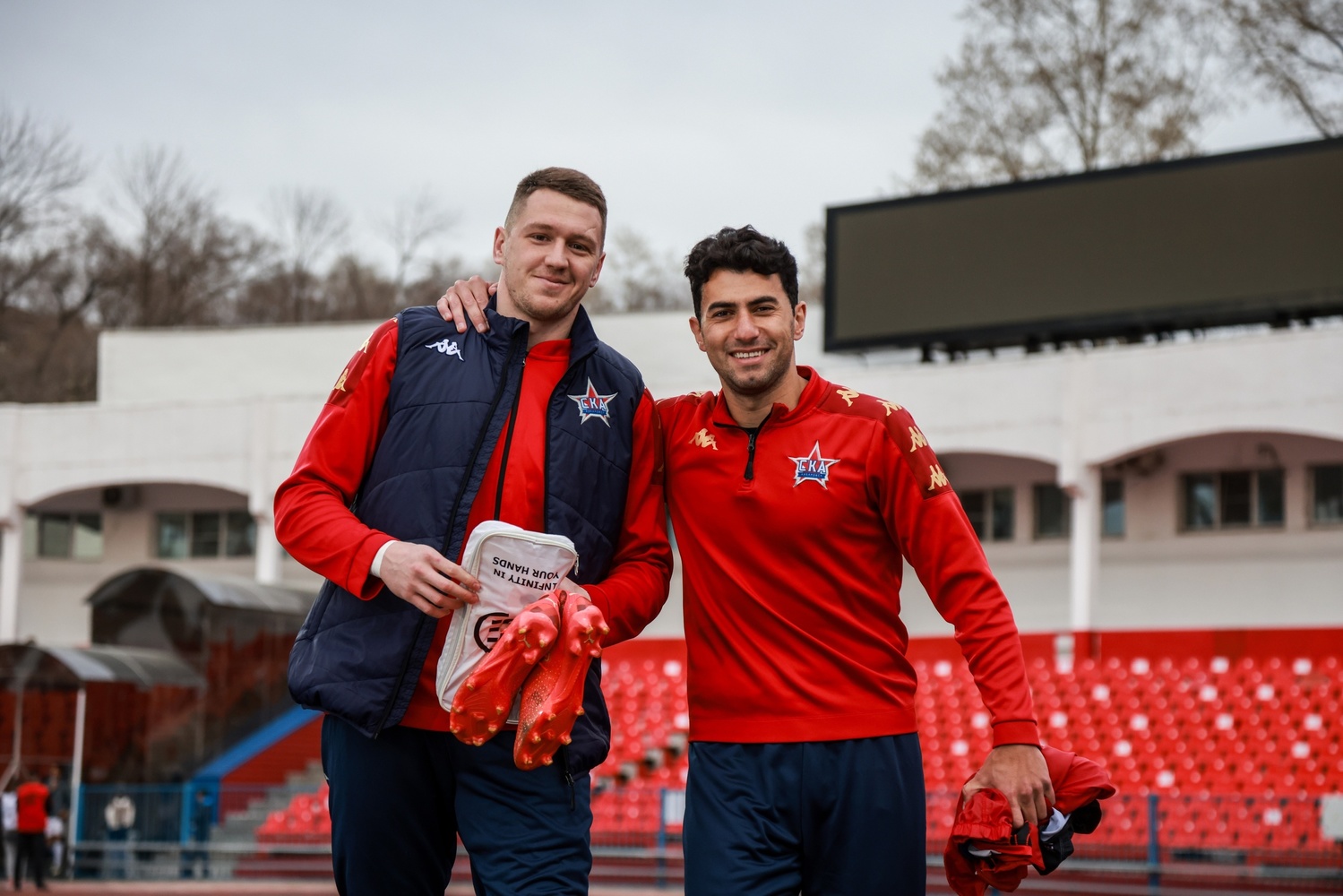 «СКА-Хабаровск» поделился фотографиями огненного матча с «Родиной»