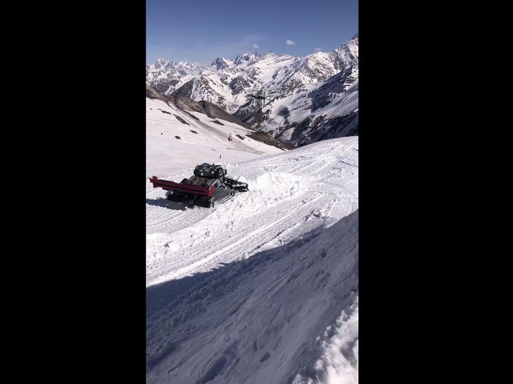 На Эльбрусе откроют сноупарк на высоте 3200 м.