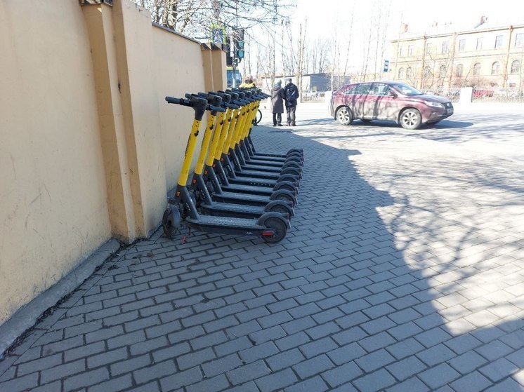 Эксперт по транспортной безопасности Попов назвал главную ошибку электросамокатчиков