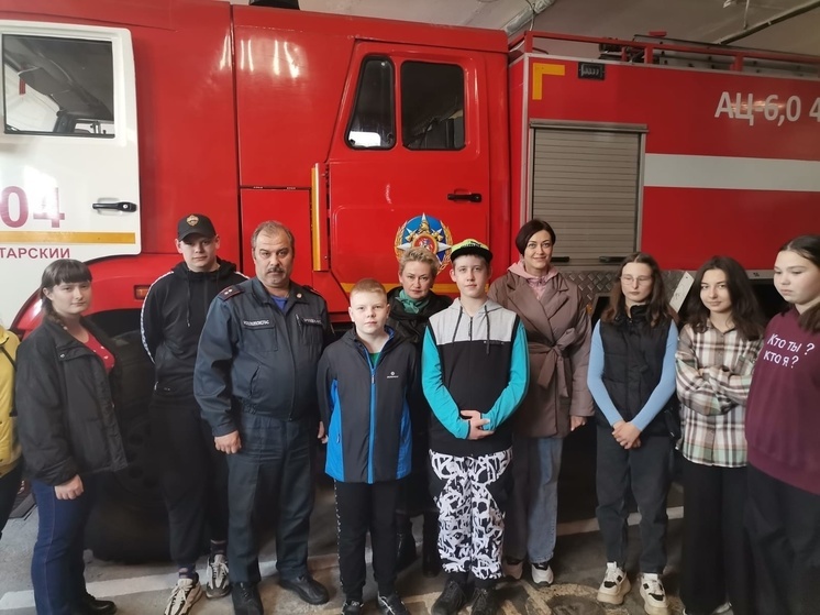Серпуховские пожарные встретились с детьми