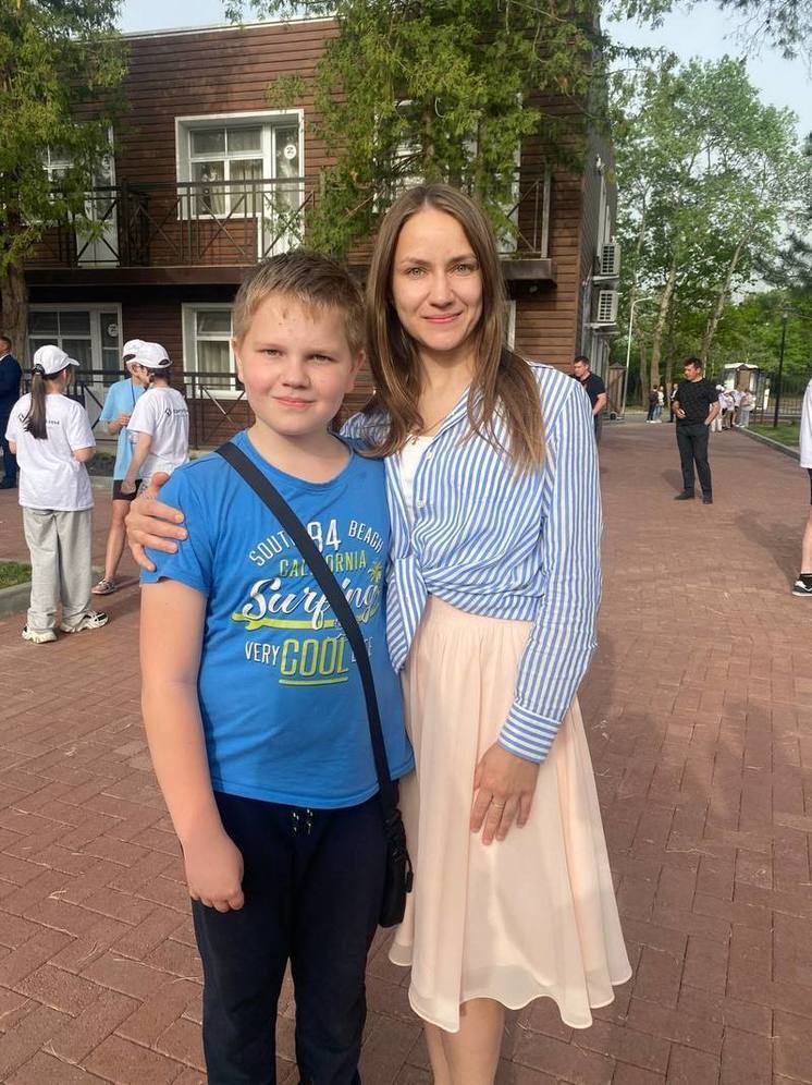 Мама белгородского школьника проведала сына в лагере Ставрополья