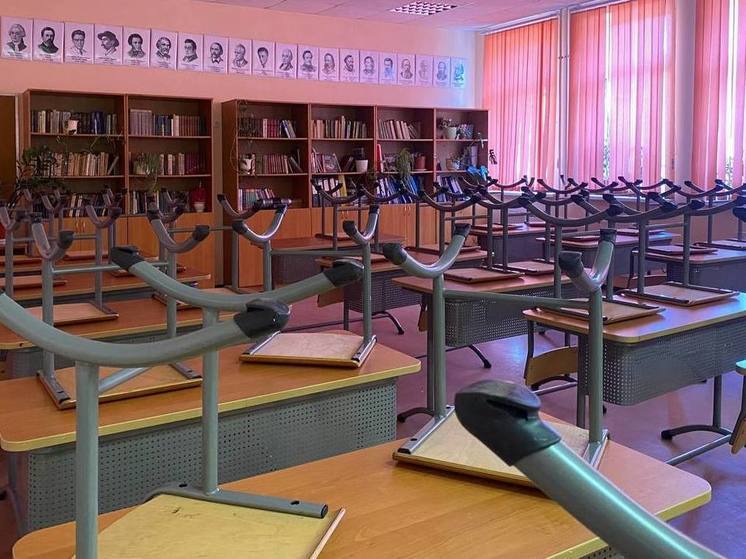В школе № 3 Лужского района отремонтируют начальные классы