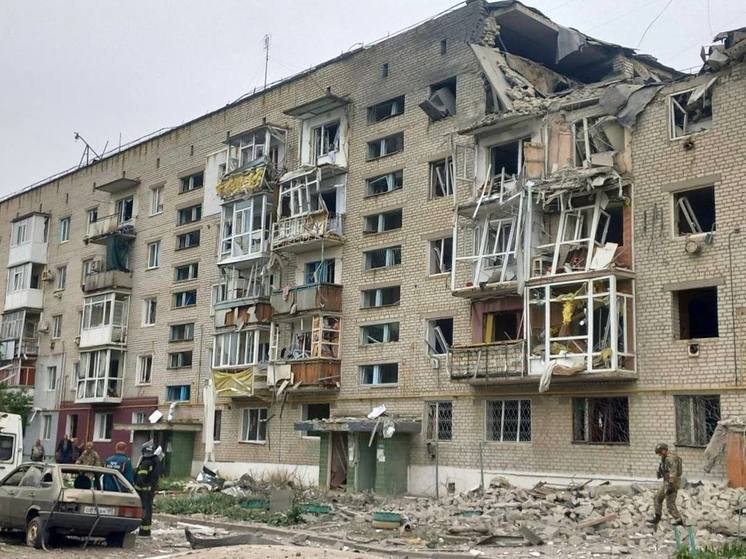 Балицкий: киевские террористы обстреляли многоэтажный жилой дом в Токмаке