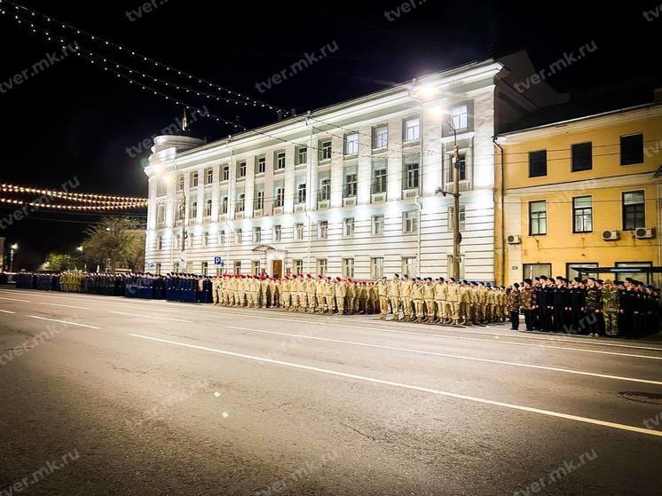 В Твери проходит первая репетиция парада ко Дню Победы