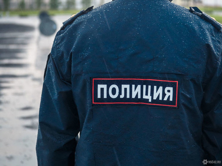 Кузбасские полицейские задержали мигранта без документов на железной дороге
