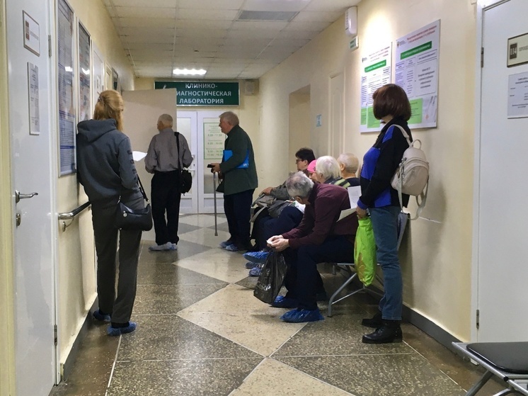 "Лечебно-консультативный центр" в Саратове приостановил ликвидацию