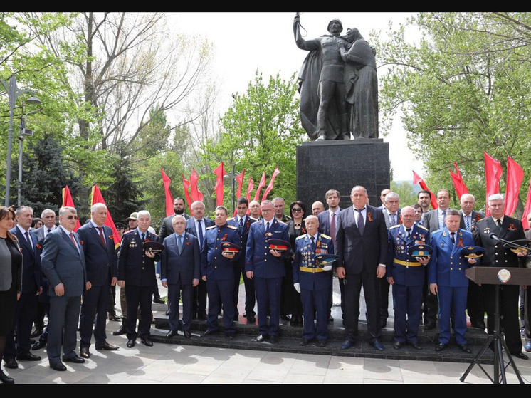 Прокурор Дагестан отдал дань уважения героям