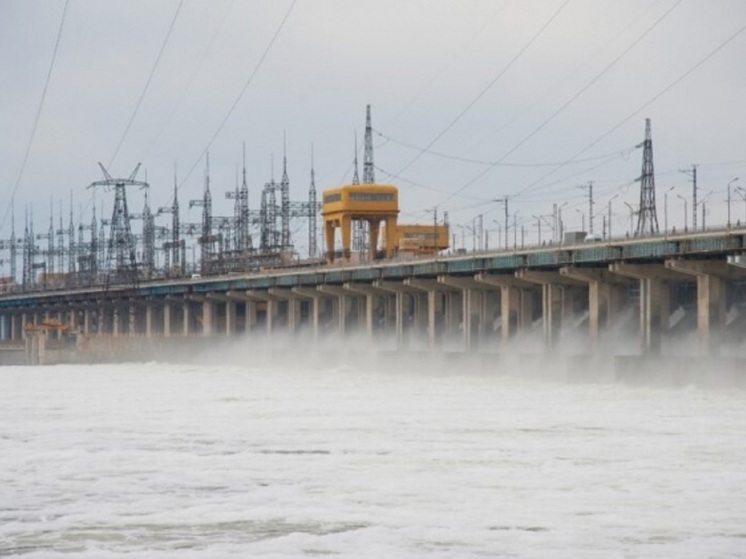 В Волгоградской области на Волжской ГЭС откорректировали сброс воды