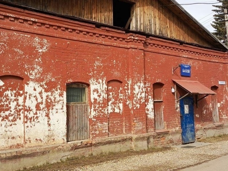 Дело бани в Парфеньево дошло до суда —  ИООКН требует его реставрации