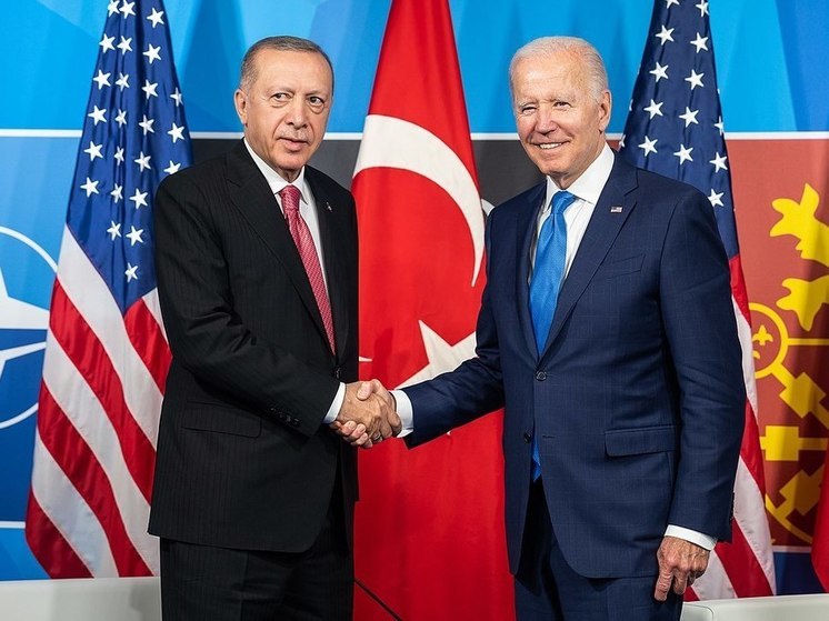 Белый дом заявил, что по-прежнему ждет президента Турции Эрдогана с визитом