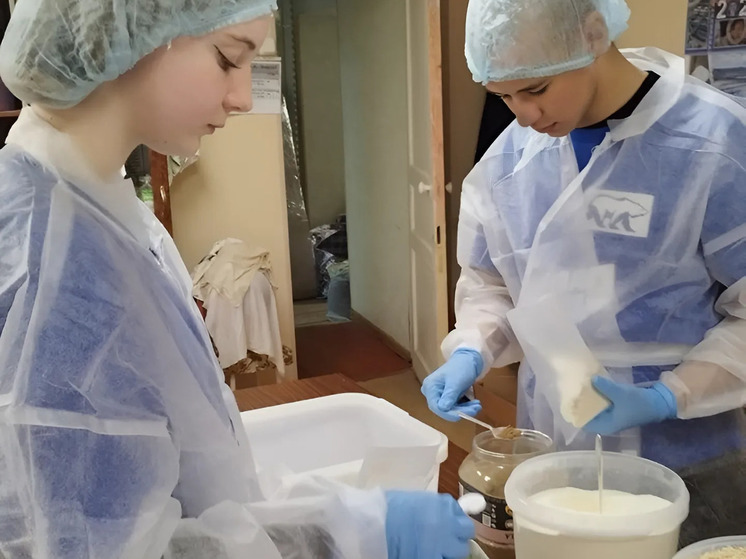 Активисты Серпухова изготовили супы для бойцов