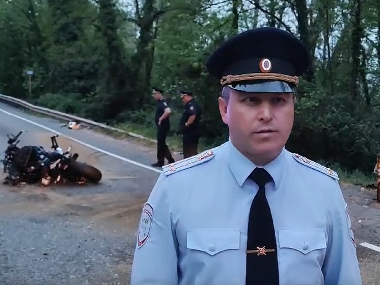 В Сочи водитель мотоцикла погиб после столкновения с ВАЗом