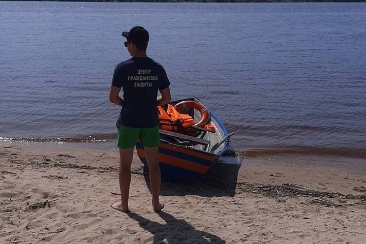 Костромские спасения: школьник из Буя едва не утонул в грязи прямо в городе