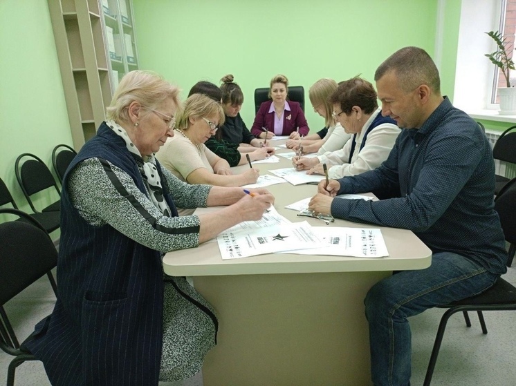 Более пяти тысяч жителей Чебоксарского округа написали диктант Победы