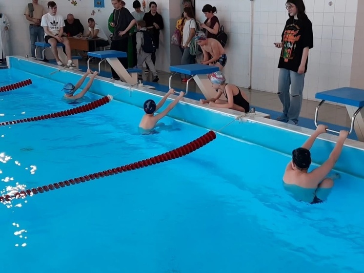 Пловцы из Серпухова завоевали медали на соревнованиях в Кременках