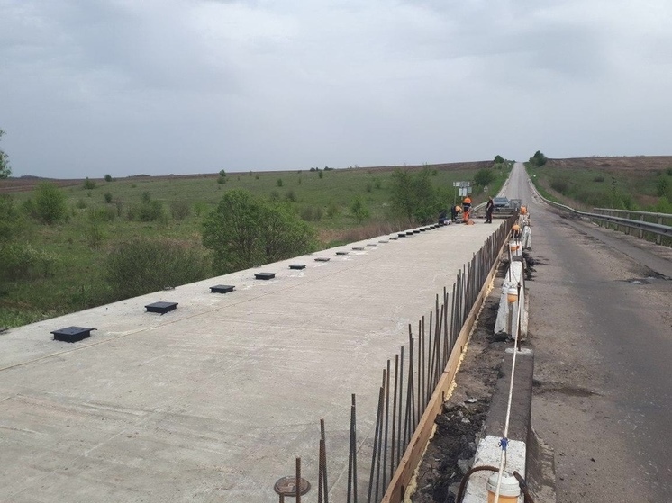 В Корочанском районе стартовал ремонт моста через реку Корень