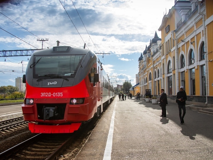 В майские праздники скорый поезд до Новосибирска будет ходить чаще