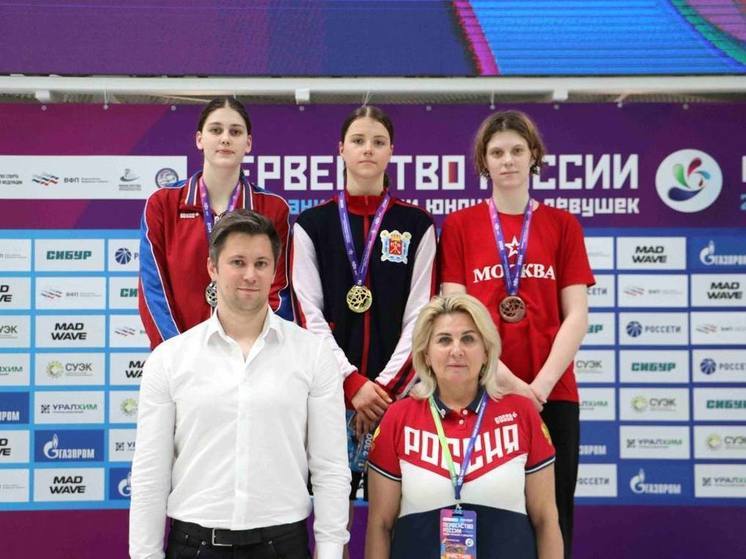 Десять медалей завоевали подмосковные пловцы на первенстве России