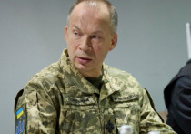 Главком ВСУ Александр Сырский в своем телеграм-канале сообщил, что обстановка на линии боевого соприкосновения сложная и имеет тренд к обострению