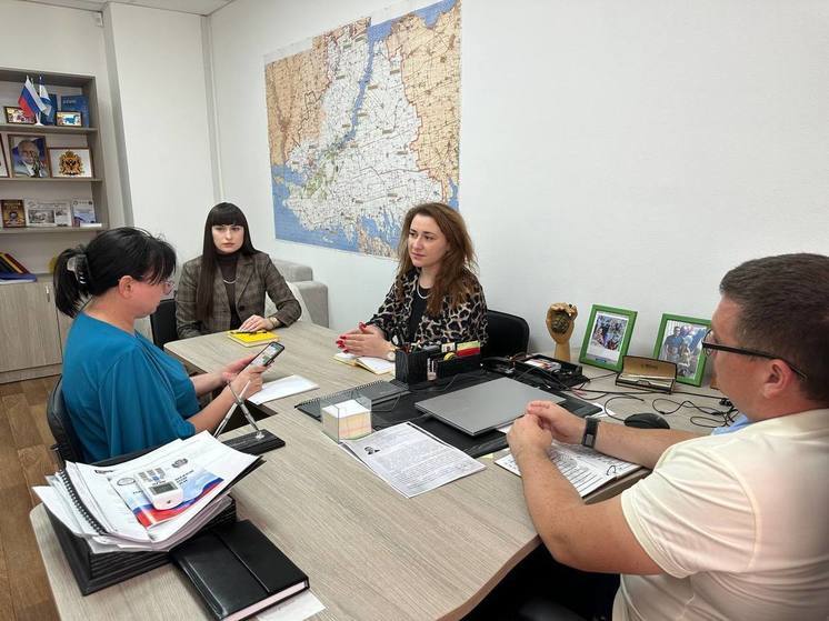 Татьяна Кузьмич провела встречу с сотрудниками представительства области в Крыму