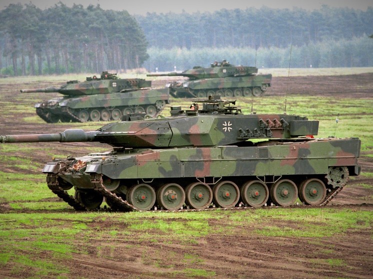 Доставка трофейного немецкого танка «Leopard» на Поклонную гору попала на видео