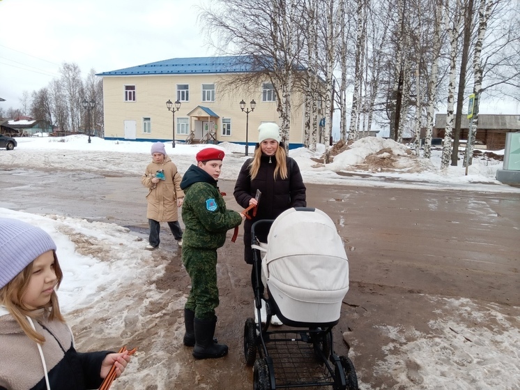 В Лешуконье стартовала акция "Георгиевская ленточка"