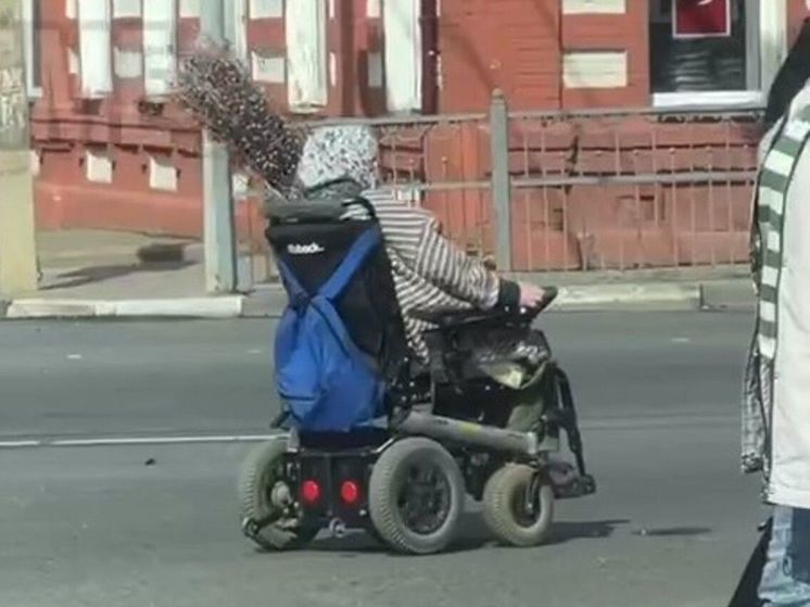 Бабушку на электроколяске заметили на дорогах в Сергиевом Посаде