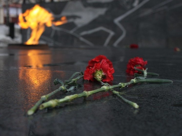 Еще шесть военнослужащих, погибших на СВО, похоронили в Псковской области