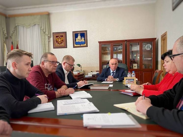 В Костроме губернатор провел оперативное совещание