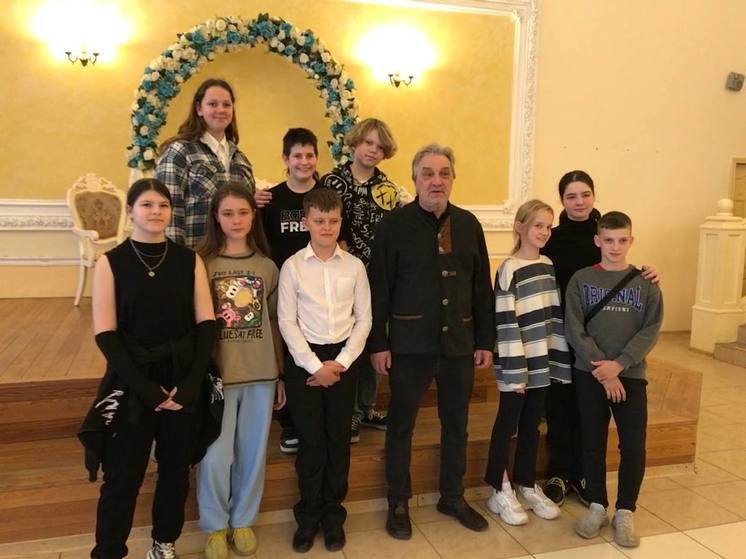 Школьники Серпухова познакомились с театром