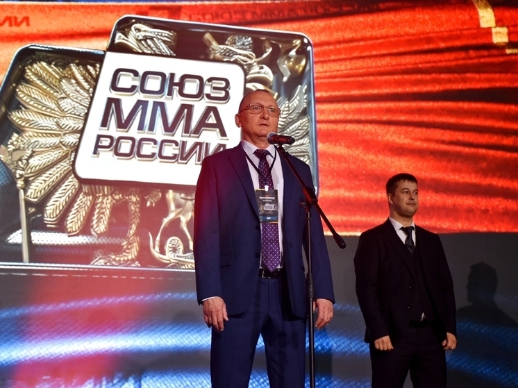 Василий Петров принял участие в церемонии открытия первенства России по ММА